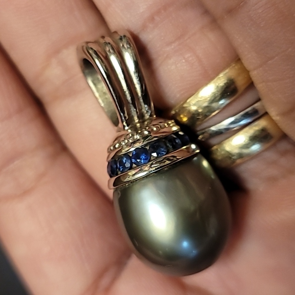18k Solid Gold,Blue Sappire And Huge Pearl Pendant - Picture 3 of 4